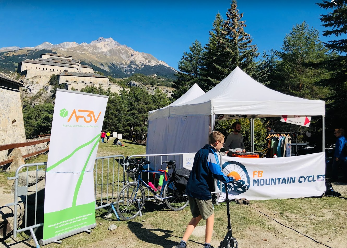 Salon de l'Artisanat Mauriennais à vélo